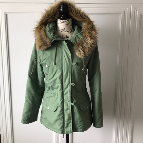 Jackets & Blazers - Fantastic winter coat!! ❄️
